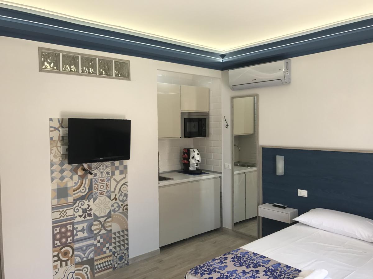 Elisir Suite Rooms By Marino Tourist 圣维托罗卡波 外观 照片